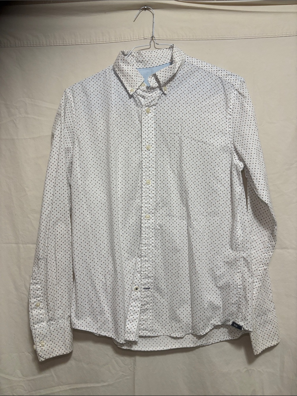 Izod White Button-Down Shirt with Navy Micro Dot Print Youth Medium